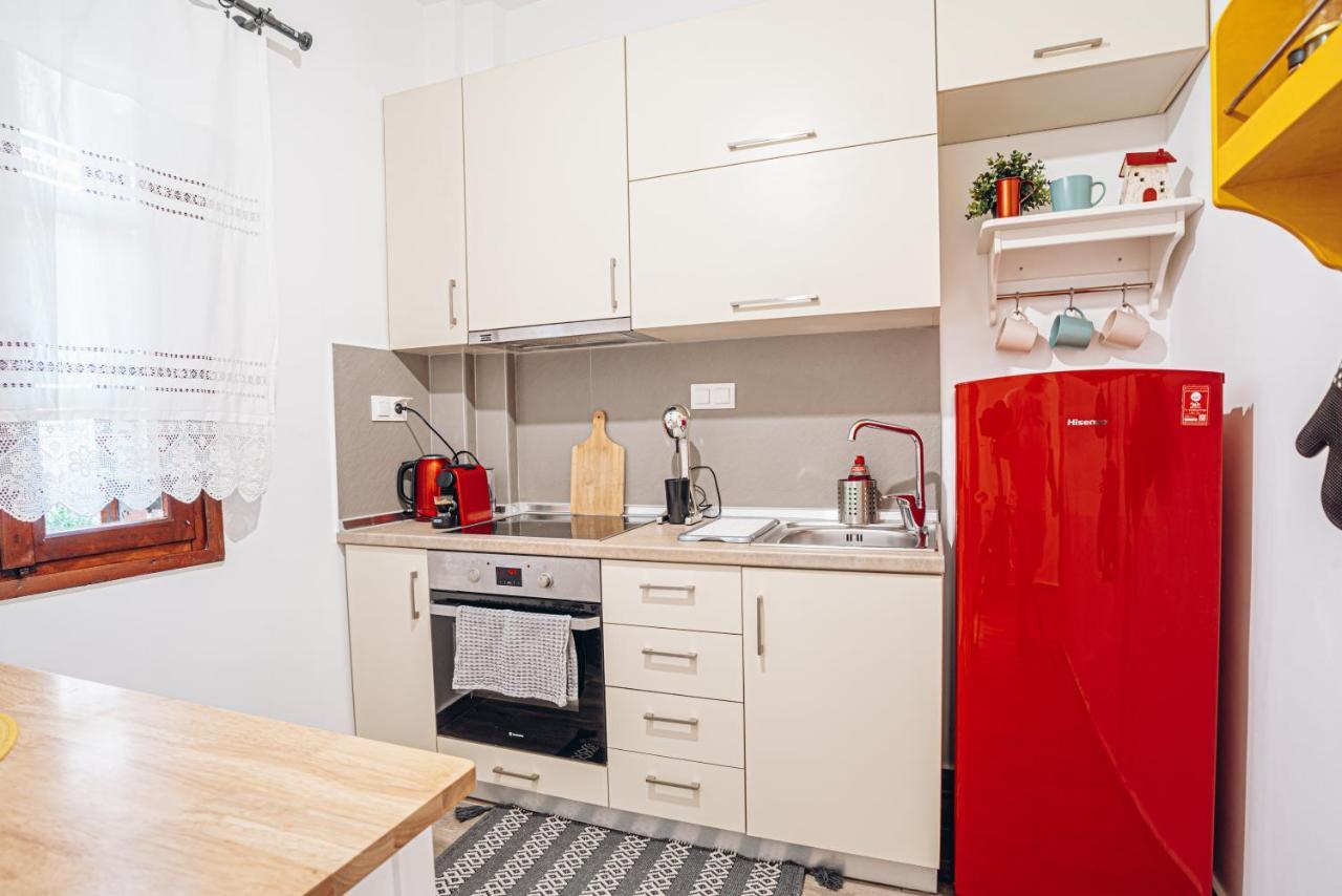Ferienwohnung Retro Boutique Apt W Balcony In Historical Area Thessaloniki Exterior foto